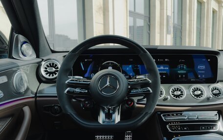 Mercedes-Benz E-Класс AMG, 2021 год, 7 900 000 рублей, 38 фотография