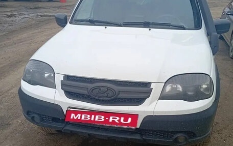 Chevrolet Niva I рестайлинг, 2019 год, 720 000 рублей, 4 фотография