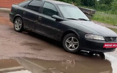 Opel Vectra B рестайлинг, 1998 год, 70 000 рублей, 4 фотография