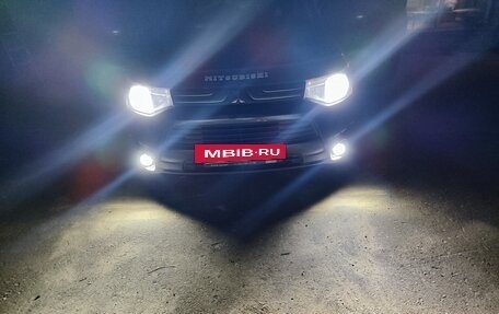 Mitsubishi Outlander III рестайлинг 3, 2013 год, 1 200 000 рублей, 2 фотография