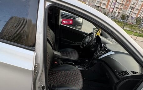 Hyundai Solaris II рестайлинг, 2015 год, 700 000 рублей, 6 фотография