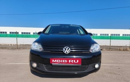 Volkswagen Golf Plus II, 2011 год, 835 000 рублей, 3 фотография