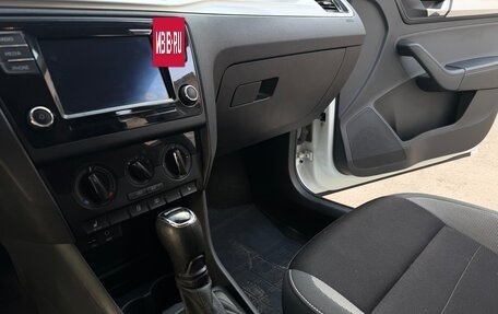 Skoda Rapid I, 2017 год, 1 250 000 рублей, 13 фотография