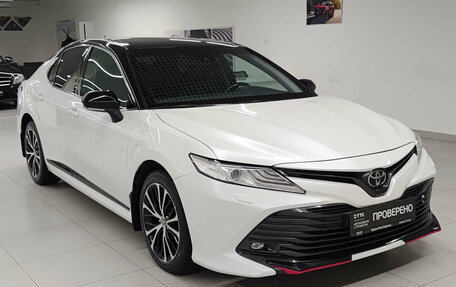 Toyota Camry, 2020 год, 3 211 000 рублей, 7 фотография
