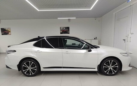 Toyota Camry, 2020 год, 3 211 000 рублей, 8 фотография