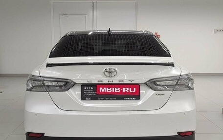 Toyota Camry, 2020 год, 3 211 000 рублей, 10 фотография