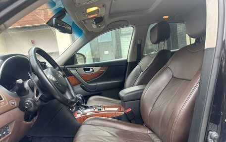 Infiniti QX70, 2014 год, 2 300 000 рублей, 7 фотография