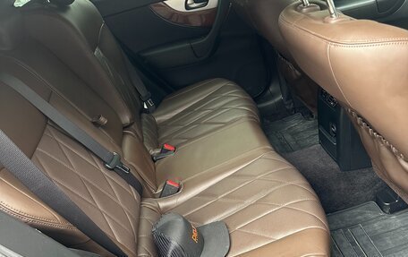 Infiniti QX70, 2014 год, 2 300 000 рублей, 9 фотография