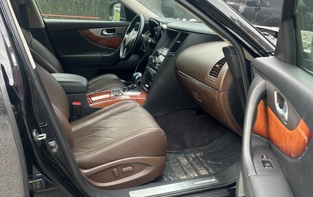 Infiniti QX70, 2014 год, 2 300 000 рублей, 12 фотография