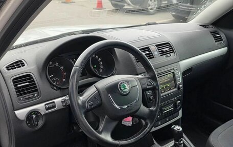 Skoda Yeti I рестайлинг, 2013 год, 1 045 000 рублей, 14 фотография