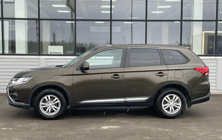 Mitsubishi Outlander III рестайлинг 3, 2019 год, 2 249 000 рублей, 2 фотография