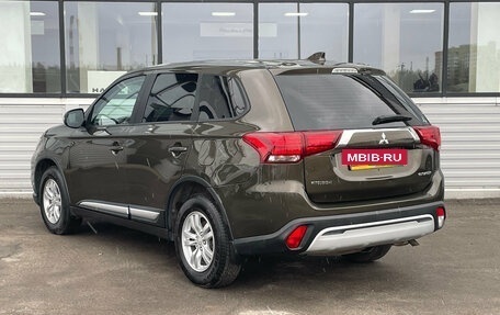 Mitsubishi Outlander III рестайлинг 3, 2019 год, 2 249 000 рублей, 3 фотография