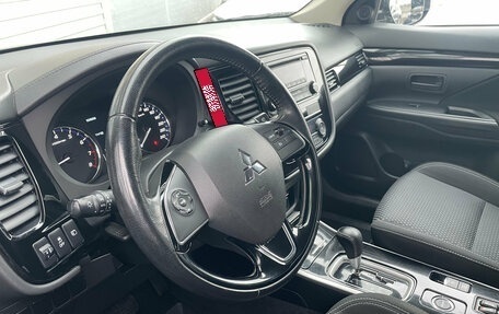 Mitsubishi Outlander III рестайлинг 3, 2019 год, 2 249 000 рублей, 11 фотография
