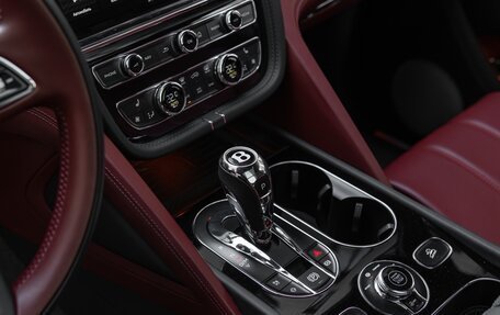 Bentley Bentayga I, 2025 год, 35 000 000 рублей, 20 фотография