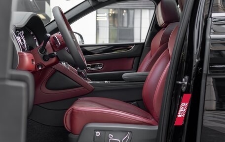 Bentley Bentayga I, 2025 год, 35 000 000 рублей, 22 фотография