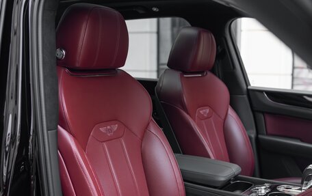 Bentley Bentayga I, 2025 год, 35 000 000 рублей, 34 фотография