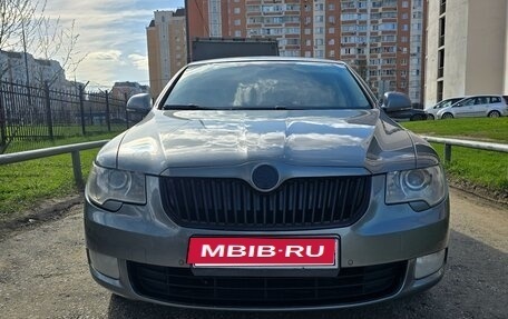 Skoda Superb III рестайлинг, 2012 год, 850 000 рублей, 1 фотография
