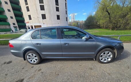 Skoda Superb III рестайлинг, 2012 год, 850 000 рублей, 5 фотография