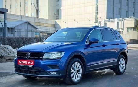 Volkswagen Tiguan II, 2018 год, 2 500 000 рублей, 2 фотография