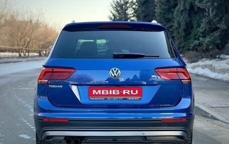Volkswagen Tiguan II, 2018 год, 2 500 000 рублей, 4 фотография