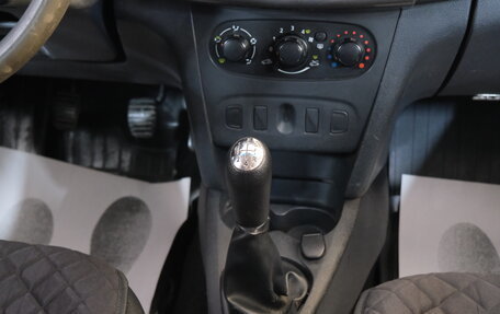Renault Logan II, 2017 год, 489 000 рублей, 14 фотография