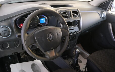 Renault Logan II, 2017 год, 489 000 рублей, 9 фотография