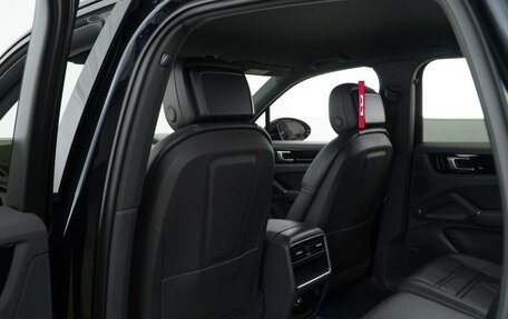 Porsche Cayenne III, 2018 год, 5 699 050 рублей, 11 фотография