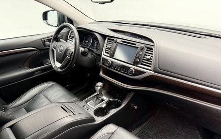 Toyota Highlander III, 2014 год, 2 924 000 рублей, 12 фотография