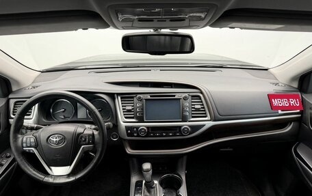 Toyota Highlander III, 2014 год, 2 924 000 рублей, 14 фотография