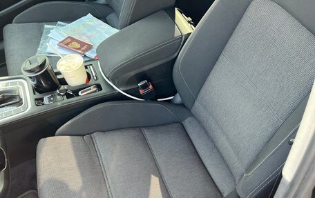 Volkswagen Passat B8 рестайлинг, 2015 год, 1 450 000 рублей, 22 фотография