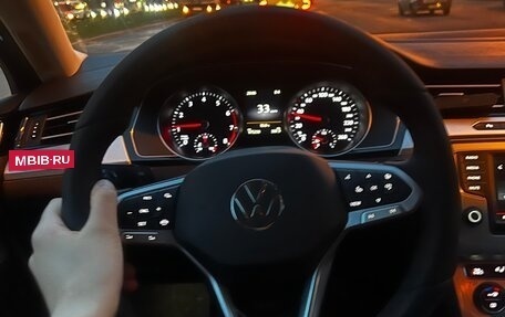 Volkswagen Passat B8 рестайлинг, 2015 год, 1 450 000 рублей, 16 фотография