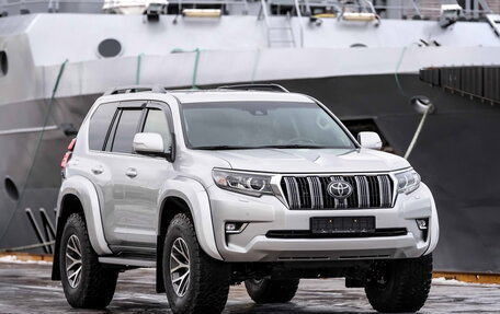 Toyota Land Cruiser Prado 150 рестайлинг 2, 2018 год, 3 499 000 рублей, 1 фотография