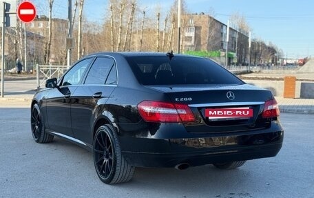 Mercedes-Benz E-Класс, 2012 год, 1 150 000 рублей, 4 фотография