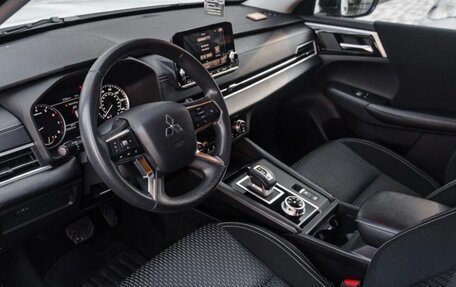 Mitsubishi Outlander, 2021 год, 2 977 000 рублей, 9 фотография