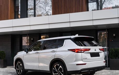 Mitsubishi Outlander, 2021 год, 2 977 000 рублей, 5 фотография