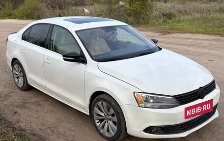 Volkswagen Jetta VI, 2011 год, 1 200 000 рублей, 3 фотография