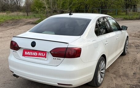 Volkswagen Jetta VI, 2011 год, 1 200 000 рублей, 5 фотография