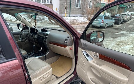 Toyota Land Cruiser Prado 120 рестайлинг, 2006 год, 2 300 000 рублей, 14 фотография