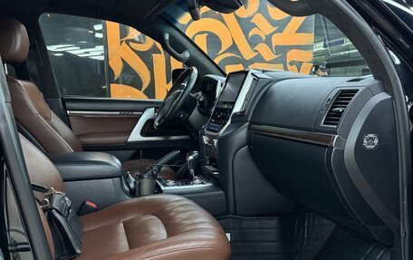 Toyota Land Cruiser 200, 2018 год, 6 650 000 рублей, 9 фотография