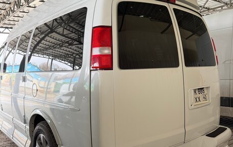 Chevrolet Express II, 2009 год, 3 000 000 рублей, 5 фотография