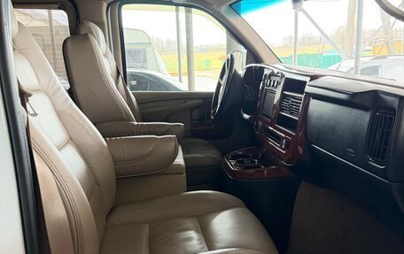 Chevrolet Express II, 2009 год, 3 000 000 рублей, 16 фотография