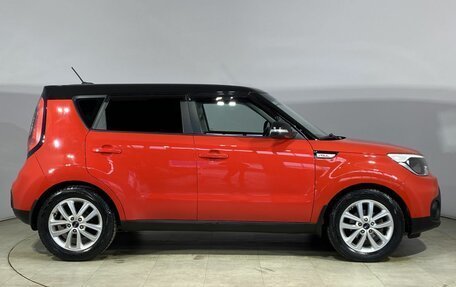 KIA Soul II рестайлинг, 2018 год, 1 450 000 рублей, 8 фотография