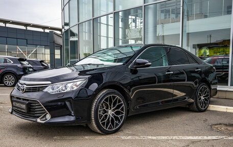 Toyota Camry, 2015 год, 2 098 000 рублей, 3 фотография