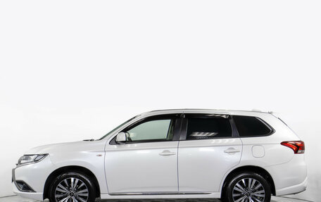 Mitsubishi Outlander III рестайлинг 3, 2022 год, 2 548 000 рублей, 6 фотография