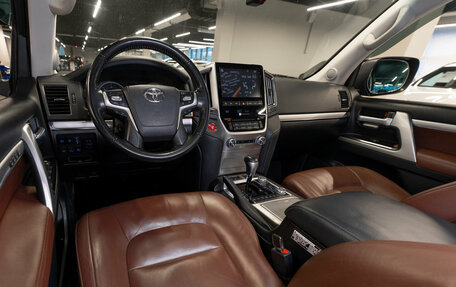 Toyota Land Cruiser 200, 2021 год, 8 000 000 рублей, 7 фотография