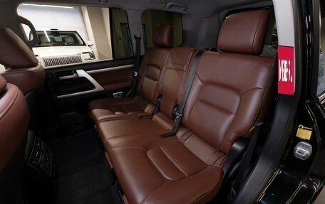 Toyota Land Cruiser 200, 2021 год, 8 000 000 рублей, 13 фотография