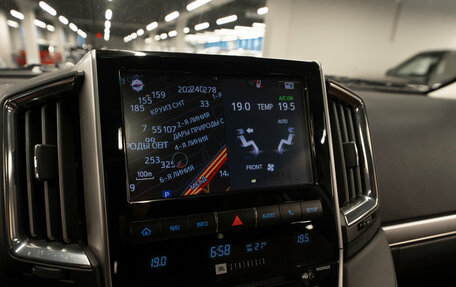 Toyota Land Cruiser 200, 2021 год, 8 000 000 рублей, 19 фотография