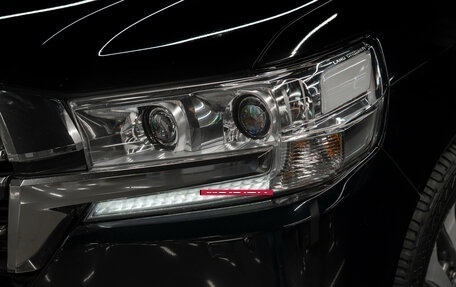 Toyota Land Cruiser 200, 2021 год, 8 000 000 рублей, 25 фотография