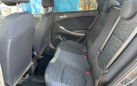 Hyundai Solaris II рестайлинг, 2015 год, 1 080 000 рублей, 10 фотография