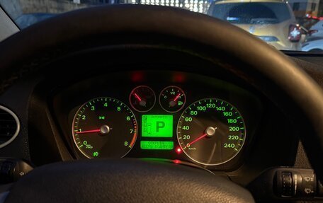 Ford Focus II рестайлинг, 2005 год, 420 000 рублей, 21 фотография